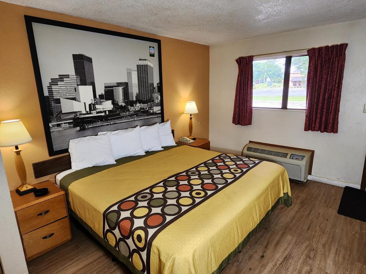 Westspring Inn - Westlake Cleveland Exterior foto
